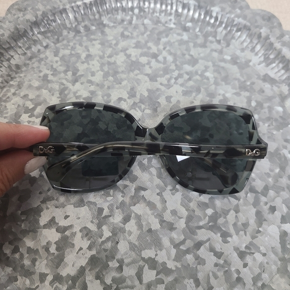 ⭐️40% Off⭐️ D&G Dolce & Gabbana Gray Camouflage Sunglasses main image 7